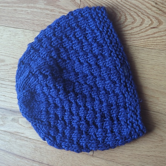 Burton. Women's Heavy-Knit. 'Big Bertha' Beanie | Toque. - Picture 3 of 6